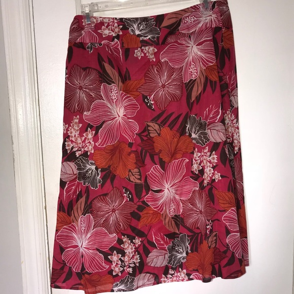 EUC H&M Wrap Floral Skirt Size 12 womens - Picture 4 of 4